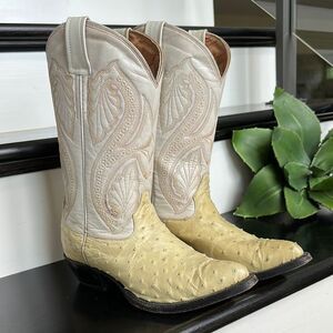 Vintage White Diamond cowboy boots Western Ostrich Leather 9D Rodeo Authentic